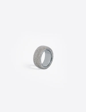 Yomo Studio 6mm light grey concrete circle ring.