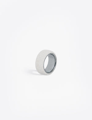 Yomo Studio 6mm light grey concrete circle ring.